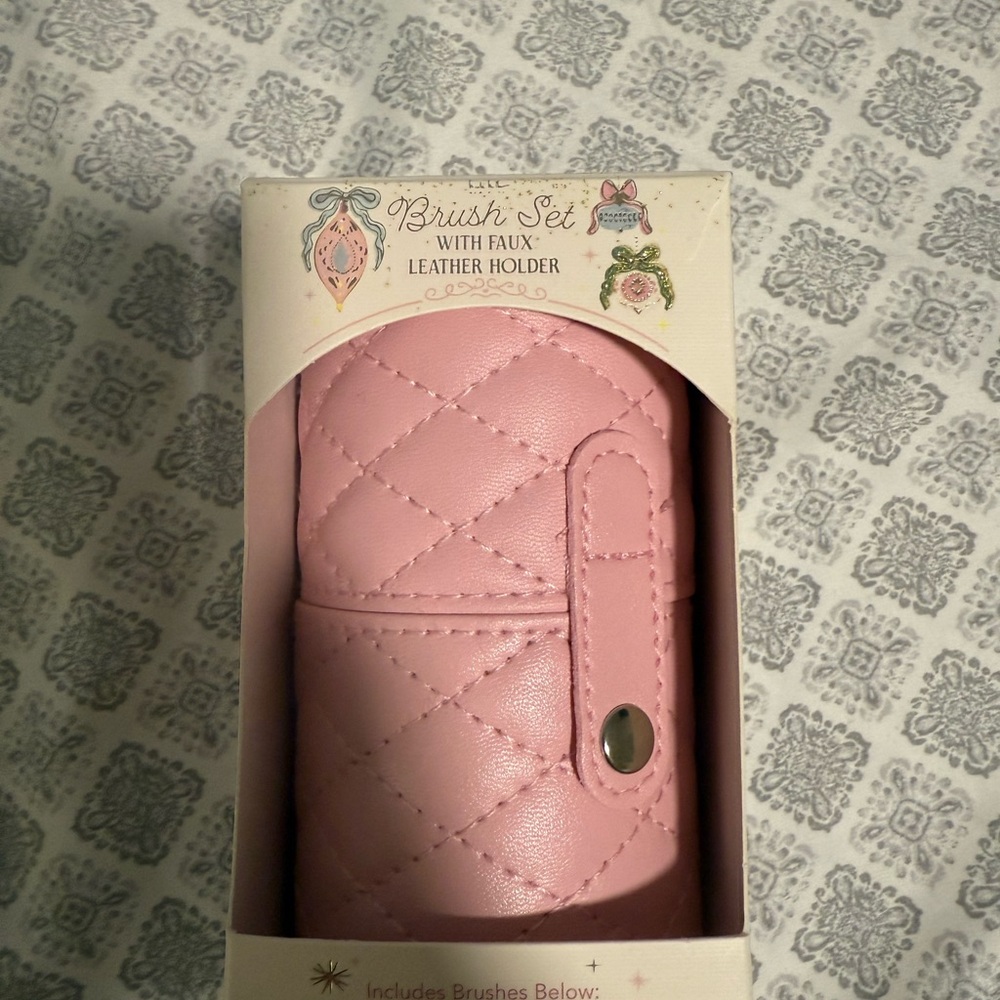 Pink Quilted Brush Set with Holder